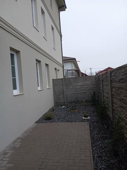 Apartament 2 camere in bloc nou 48 mp+curte proprie Giroc-hotel IQ, pret 120 000 - 8