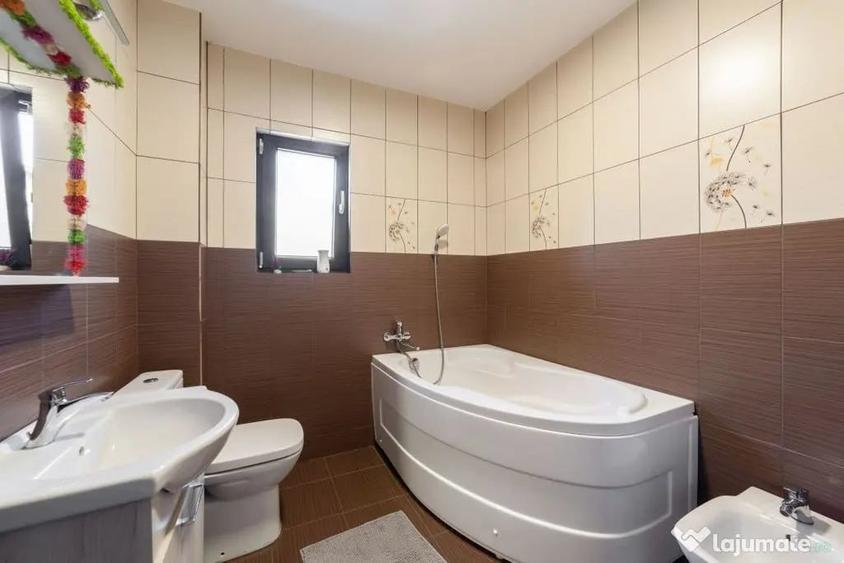 Casa cu 5 camere Stefanesti, Aleea Viilor, AG - 10