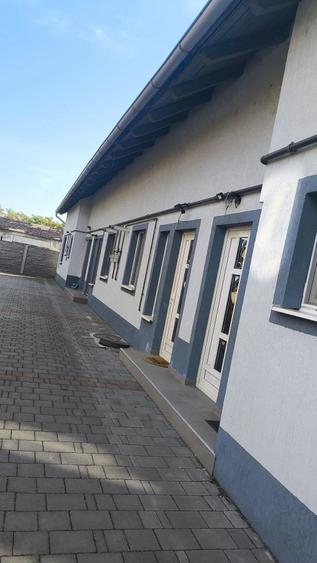 Casă cu 18 camere cu Teren 510 Mp în Central