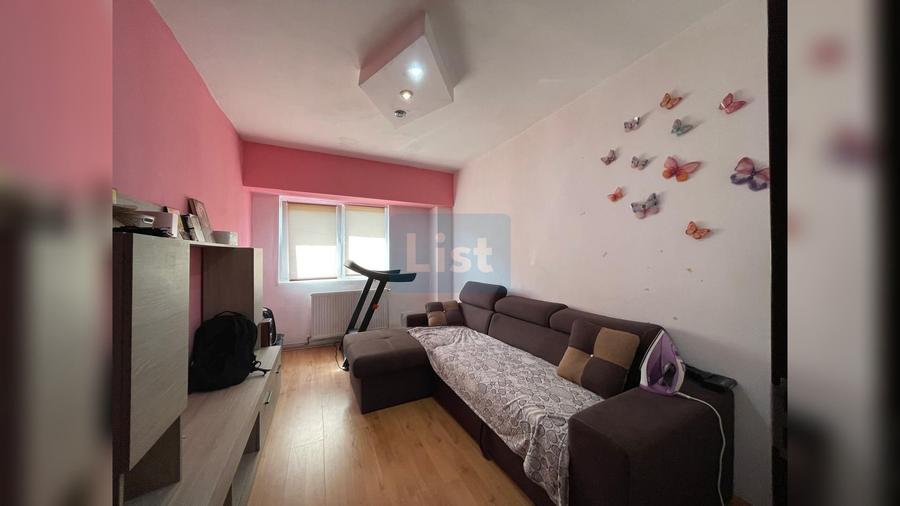 Apartament cu 4 camere decomandat în Luncă