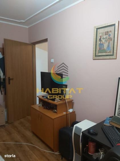 Apartament cu 3 camere semidecomandat în Alexandru Obregia