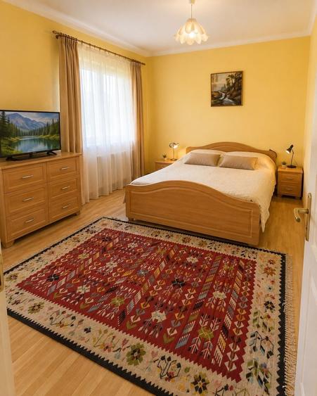 Casă cu 4 camere în Provița de Sus