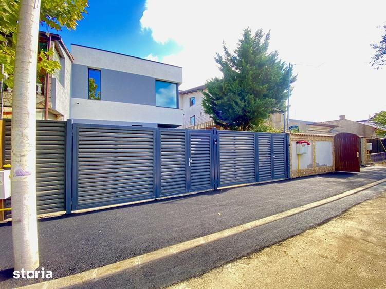 Casă cu 5 camere cu Teren 200 Mp în Andronache
