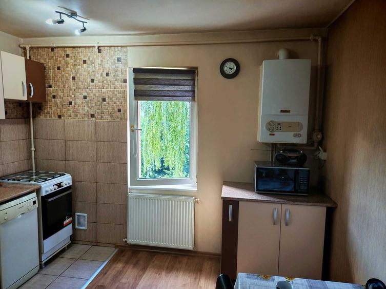 Apartament cu 2 camere decomandat în Tudor