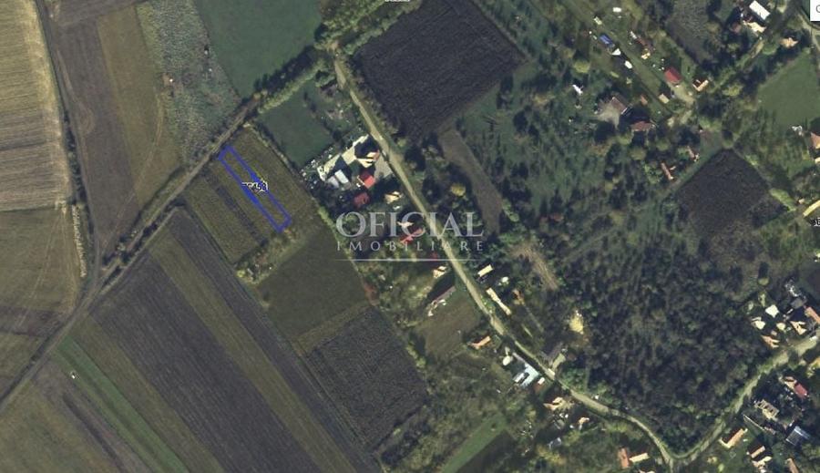 Teren agricol extravilan de 700 mp, în Pata