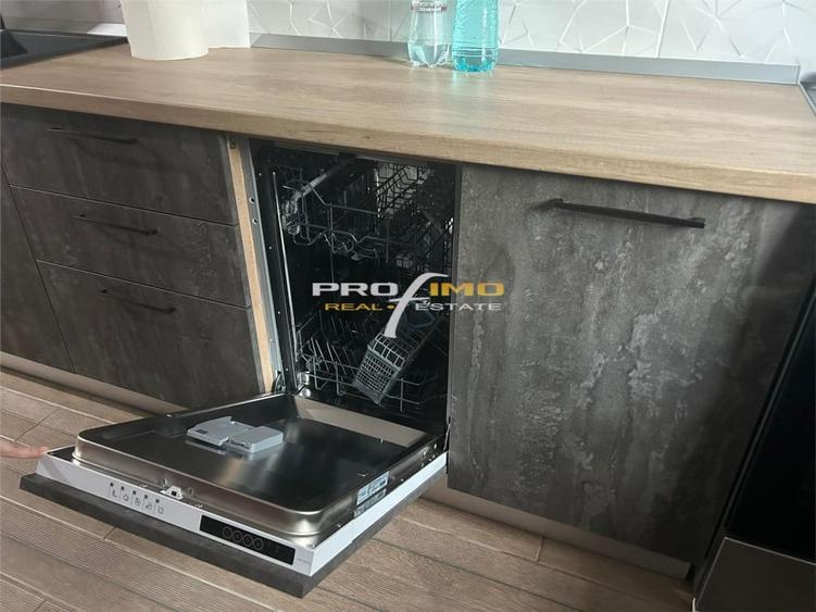 Apartament cu 2 camere decomandat în City Park Mall