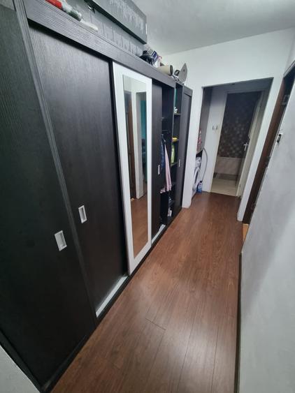 Apartament cu 3 camere decomandat în Cetate