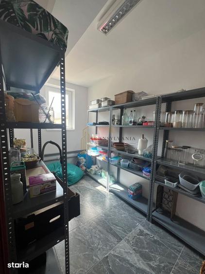 Casă cu 5 camere cu Teren 1000 Mp în Central