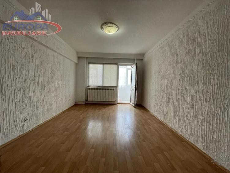 Apartament cu 4 camere în Central
