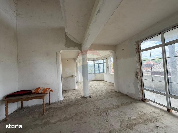 Casă cu 4 camere în Hovrila
