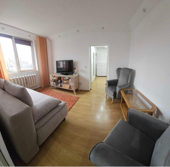 Apartament cu 2 camere, mobilat în City Park Mall