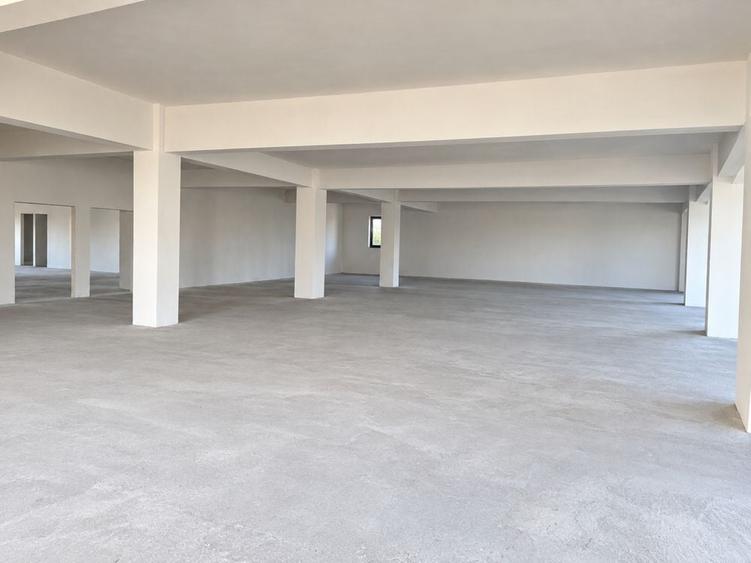 Cladire medicala / comerciala aprox. 5.700 mp utili + curte proprie inchiriere integrala - 5