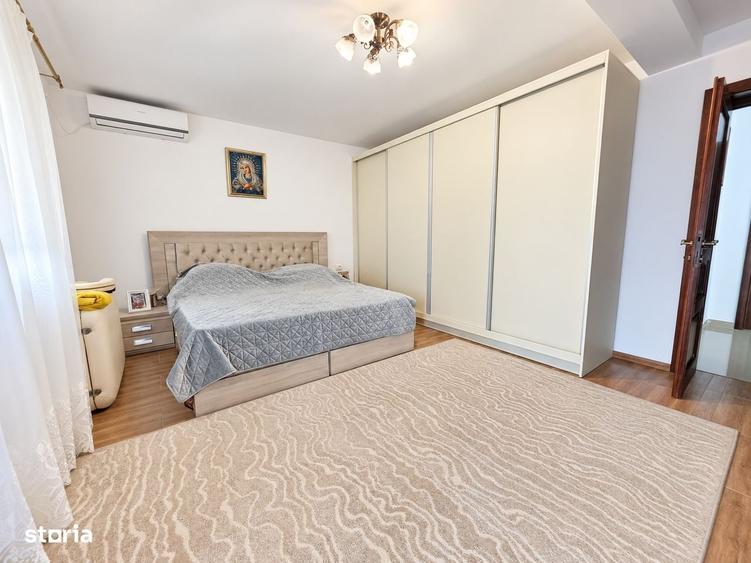 Casă cu 4 camere în Central
