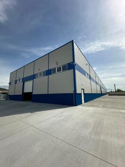 Spațiu industrial, de 2,505.1799316406 mp, în Exterior Vest