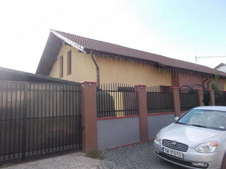 Casă cu 3 camere cu Teren 250 Mp în Săcălaz