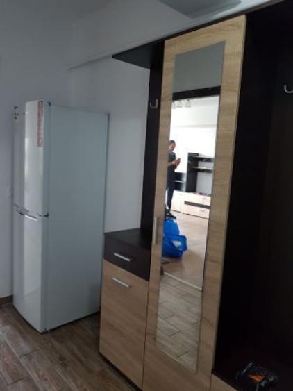 Proprietar inchiriez apartament 2 camere + parcare  - 4