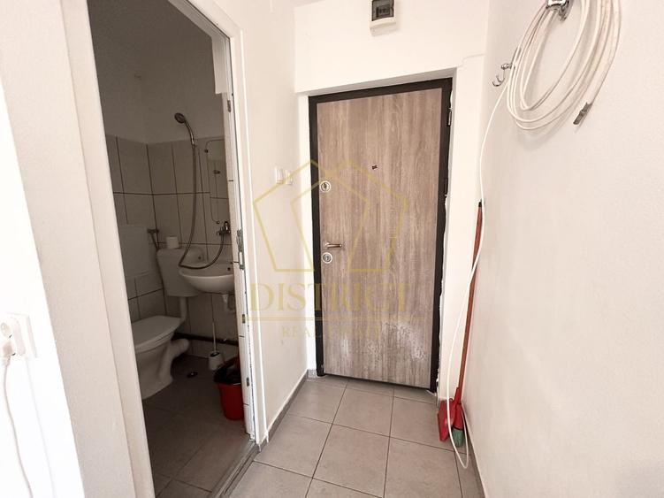 Garsonieră semidecomandată în Complex Studențesc