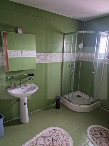 Casă cu 5 camere cu Teren 2252 Mp în Coșula