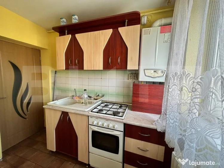 Apartament cu 2 camere semidecomandat în Decebal