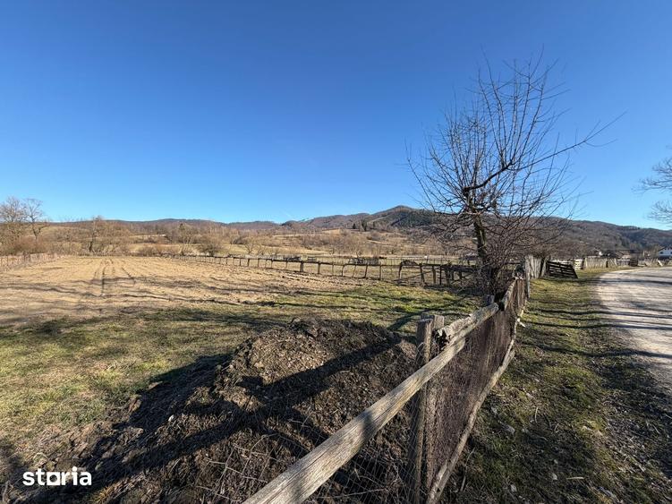 Teren de 1015 mp, în Șinca