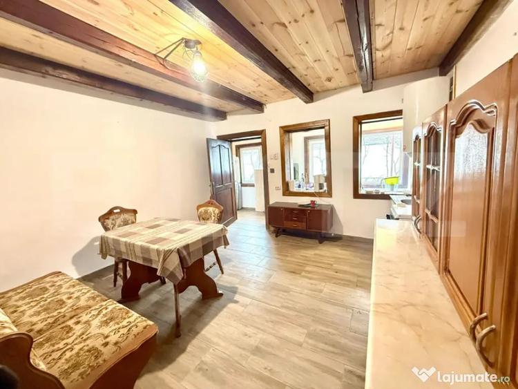 Casă cu 3 camere cu Teren 710 Mp în Central