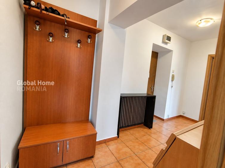 Apartament cu 2 camere decomandat, mobilat în P-ța Victoriei