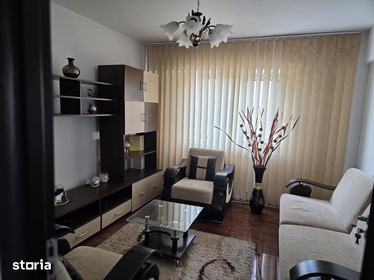 Apartament cu 4 camere în Lăpuș Argeș