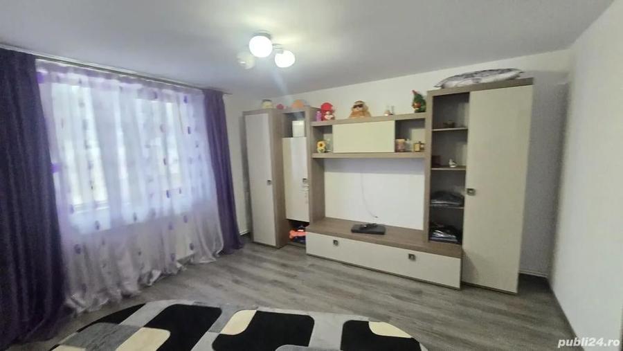 Casă cu 2 camere în Calea Romanului