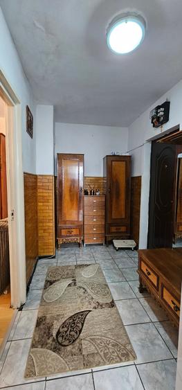 Apartament cu 2 camere decomandat în Hipodrom 3