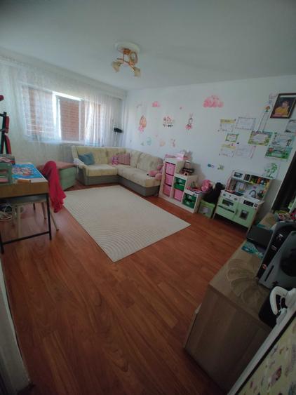 Apartament cu 2 camere semidecomandat în Ultracentral