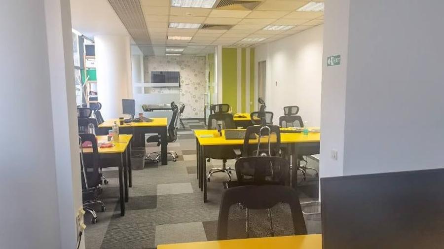 Birou, de 206 mp, în Universitate
