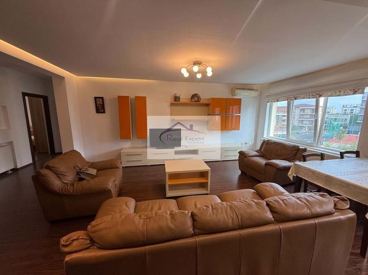 Apartament cu 4 camere decomandat în Bună Ziua