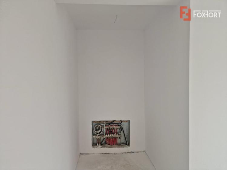 Duplex cu 4 camere cu Canalizare în Moșnița Nouă