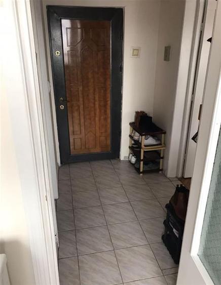 Garsonieră decomandată, mobilată în Gară
