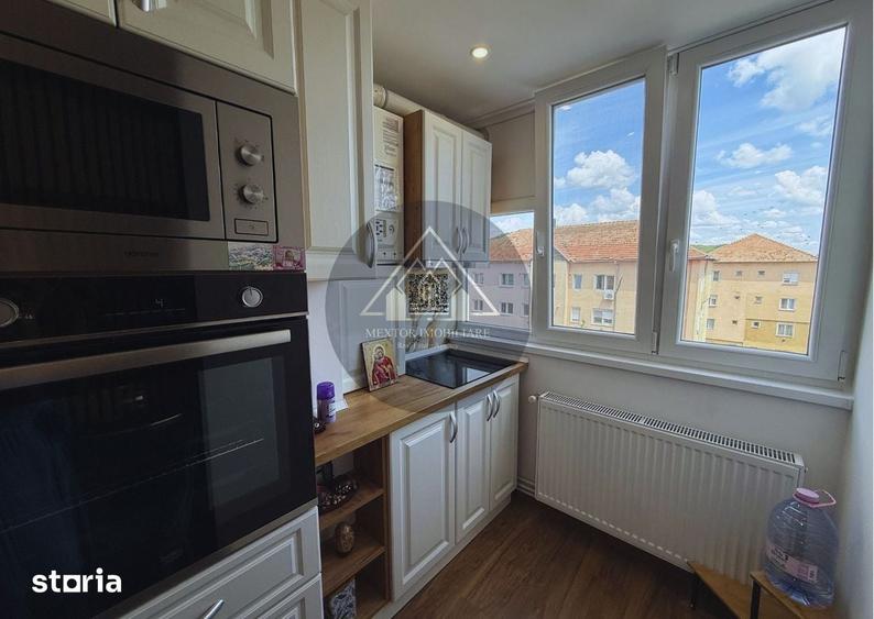 Apartament cu 3 camere decomandat în Central