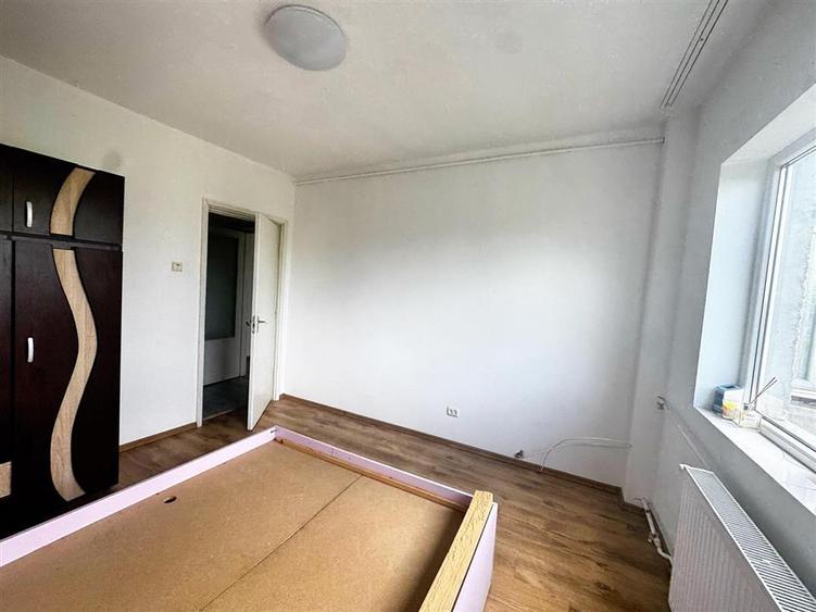 Apartament 2 camere de vanzare in Ploiesti Nord – zona excelenta, aproape de sco - 3