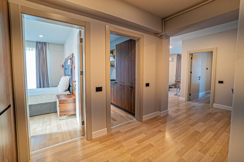 Apartament cu 3 camere decomandat în Universitate