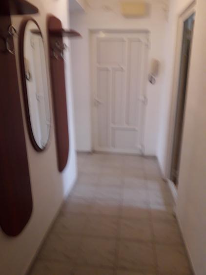 Apartament cu 4 camere decomandat în Independenței