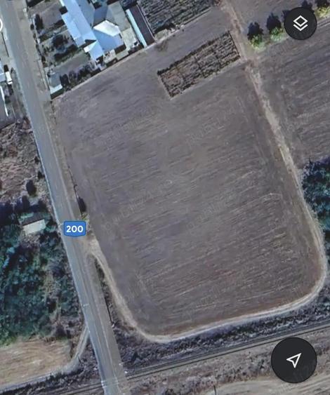 Teren de 4500 mp, în Grădiștea