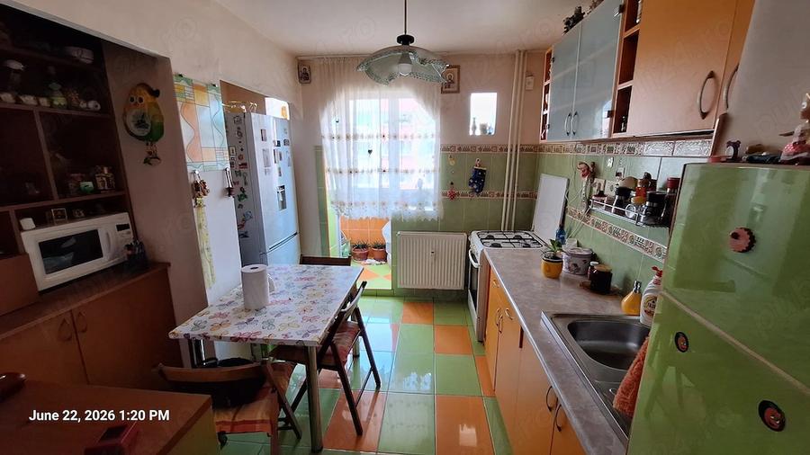 Apartament cu 2 camere decomandat în Teiul Doamnei