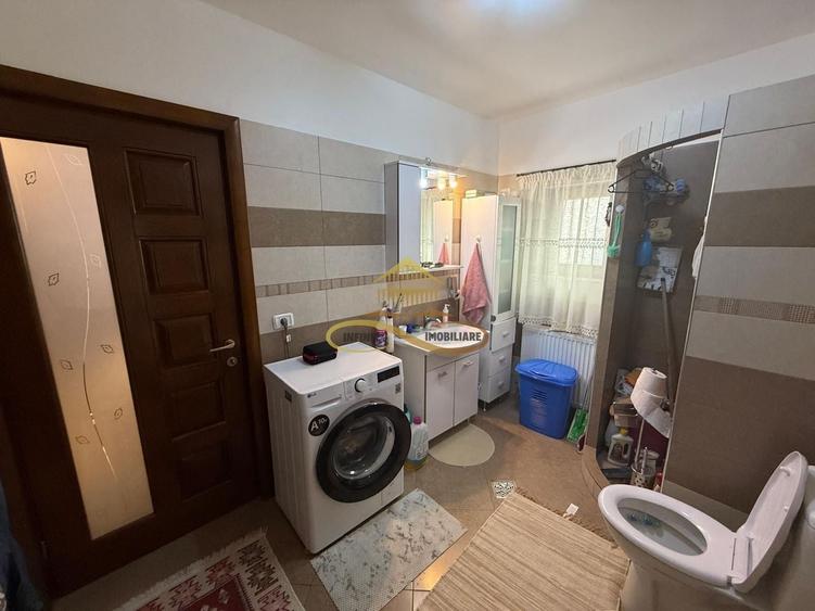 Casă individuală cu 5 camere cu Teren 1200 Mp în Măgura