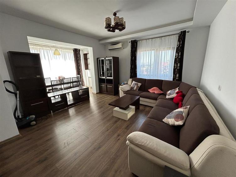 Apartament cu 3 camere decomandat, mobilat în Nord