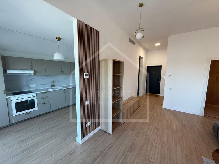 Apartament cu 2 camere semidecomandat, mobilat în Străulești