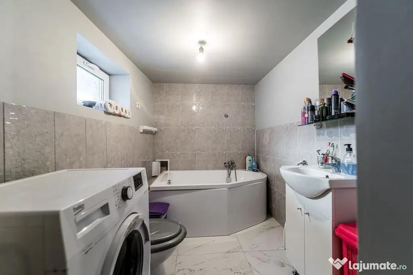 Casă cu 3 camere cu Teren 3950 Mp în Dorobanți