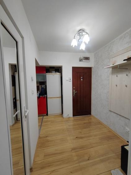 Apartament cu 2 camere semidecomandat, mobilat în Micro 19