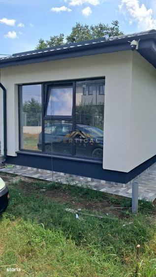 Casă cu 3 camere în Berceni