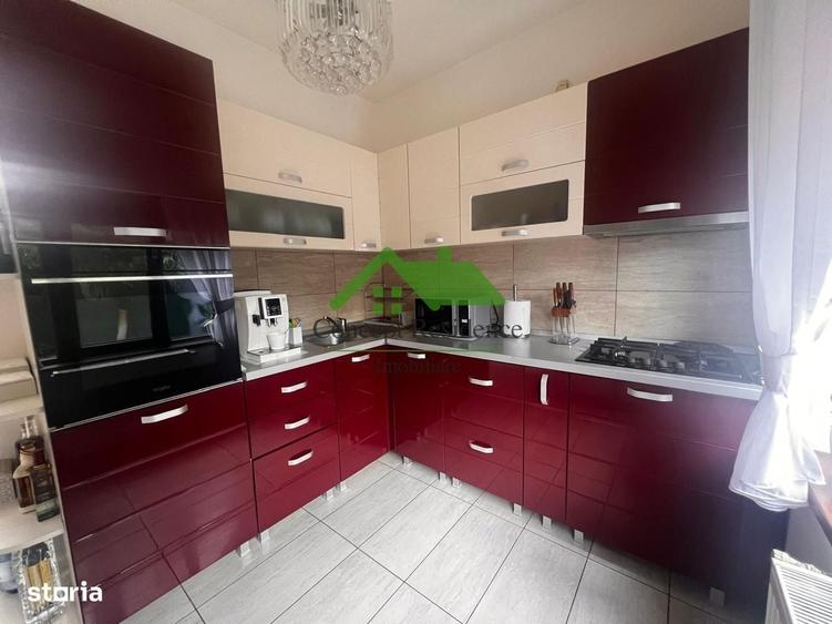 Casă cu 4 camere cu Teren 276 Mp în Central