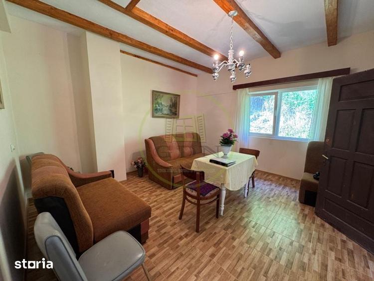 Casă cu 5 camere cu Teren 4400 Mp în Gârda de Sus