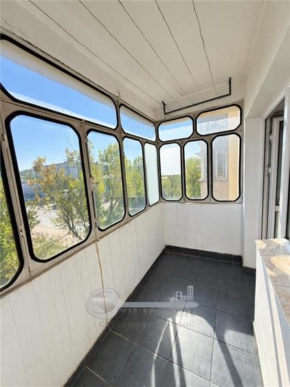 Apartament cu 3 camere decomandat, mobilat în Socola