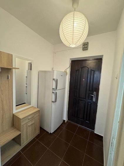 Garsonieră semidecomandată în Brazda lui Novac